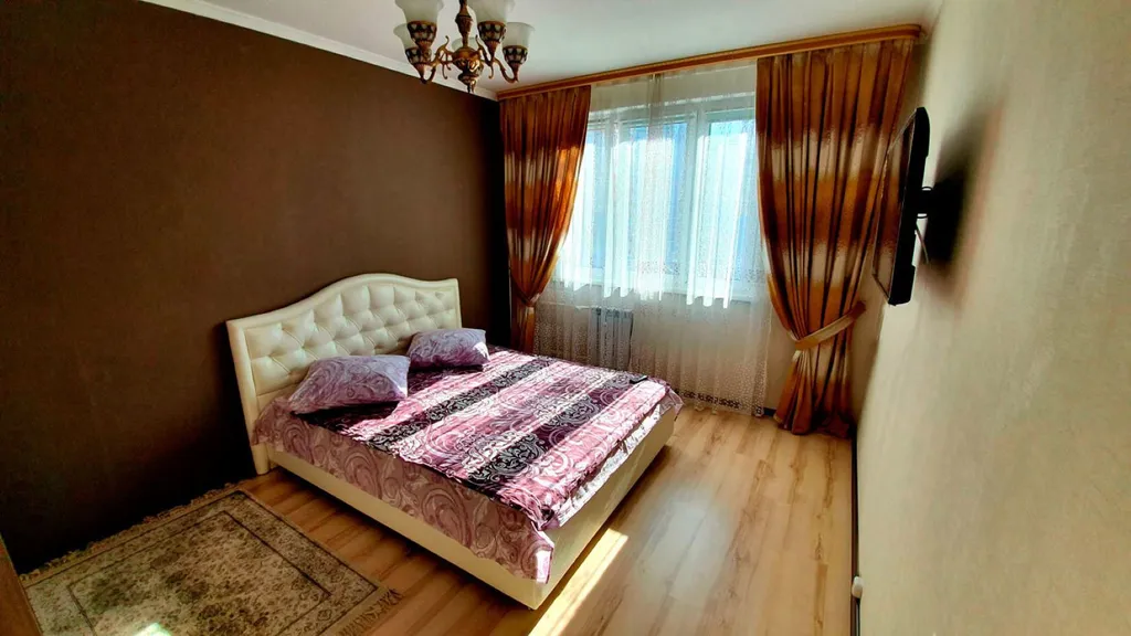 Большая двухкомнатная квартира до 6 человек от сети «RoomOnDay»