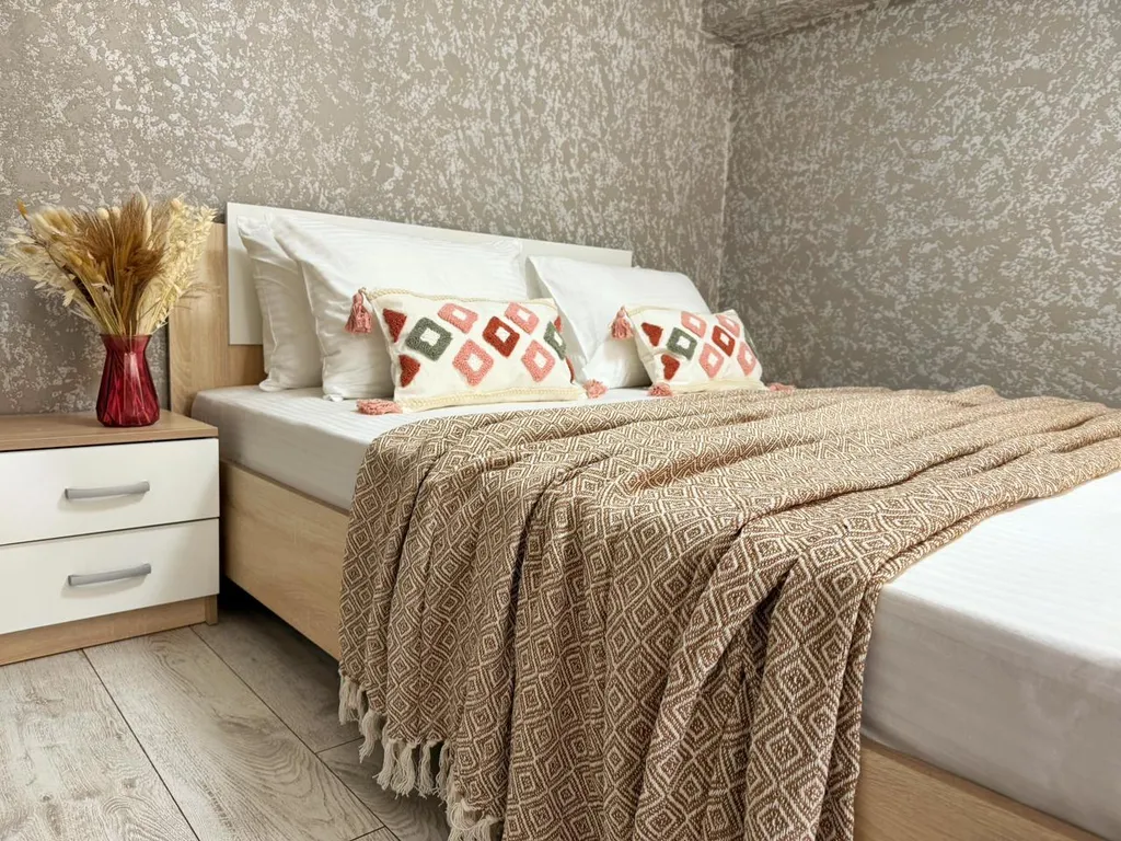 Апартаменты двухуровневые для троих, 3 минуты до пляжа