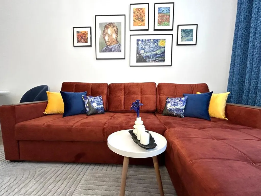 Квартира Двухкомнатные апартаменты Ван Гог рядом со знаменитым Арбатом — Алматы