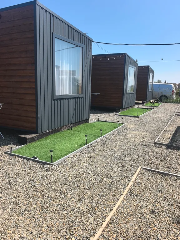 Уютные домики на берегу Азовского моря