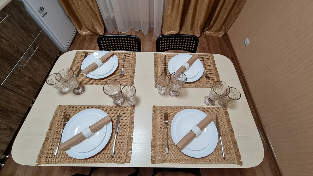 Просторная комфортабельная двухкомнатная квартира в многоэтажном доме