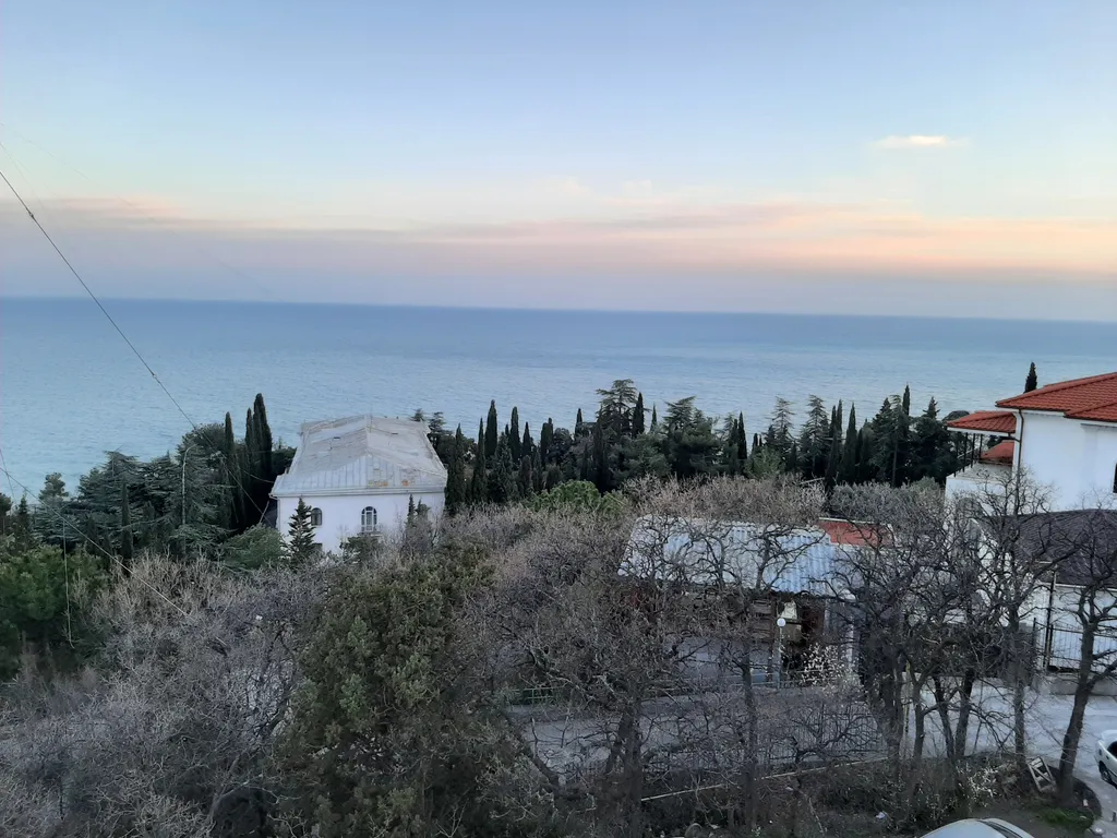 Уютная квартира в 200м от моря в большой Ялте с  видом на море и горы