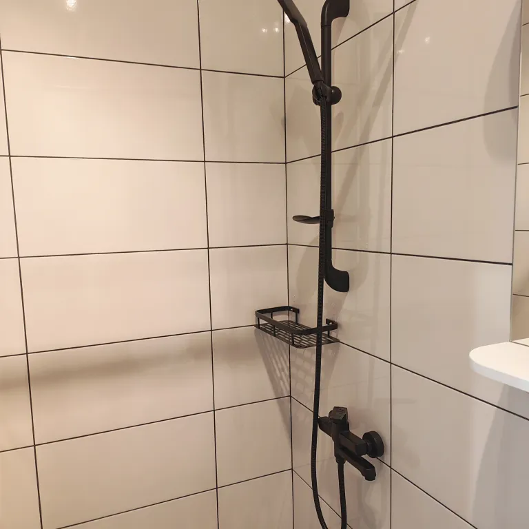 Новый таунхаус люкс на берегу озера Банное - Зависай в горах