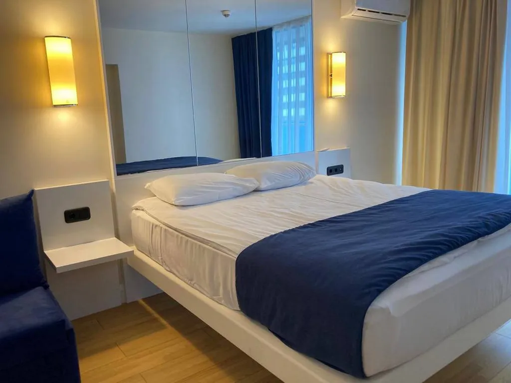 Апартаменты у моря в Апарт-Отеле Orbi City