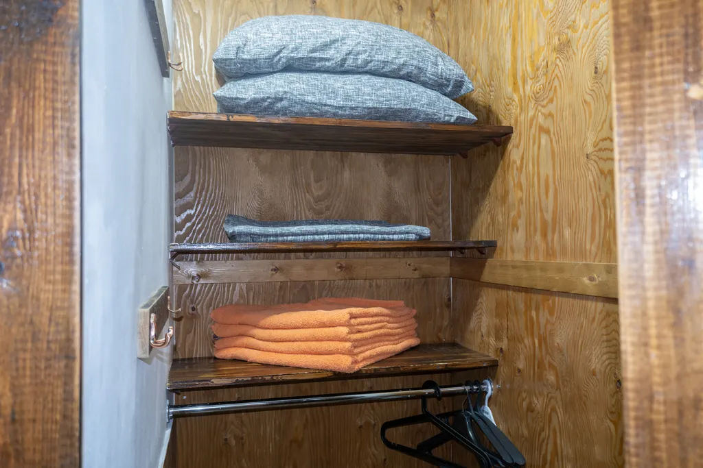 Квартира Квартира Четырёхместный номер с двухспальной кроватью и двухспальным диваном — Сухум