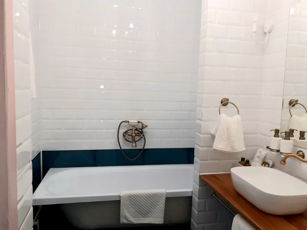 Стильная квартира в лесу у моря