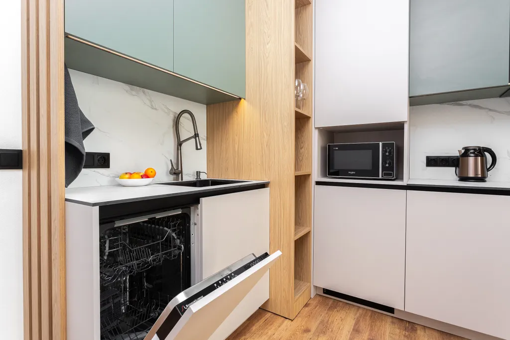 Just rent this apartment)