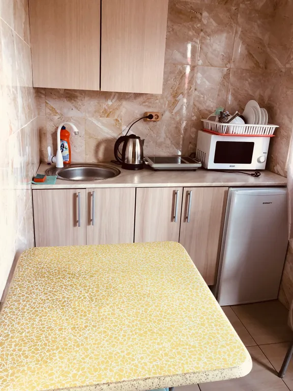 Номер со всеми удобствами со своей кухней и санузлом