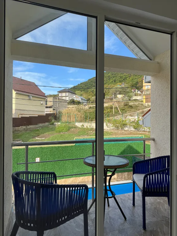 Новый дом с подогреваемым бассейном