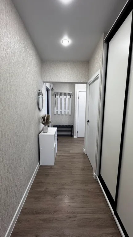 Квартира Уютная просторная с новым ремонтом 2 комнатная квартира — Новосибирск