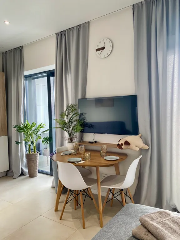 Апартамент полулюкс у моря