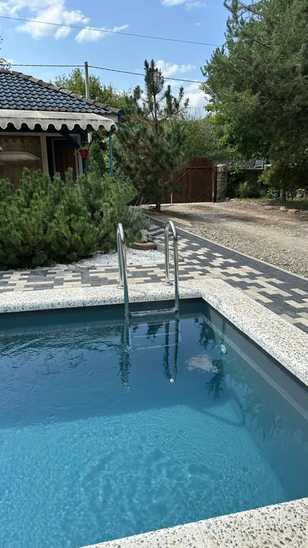 Барнхаус с чаном и бассейном