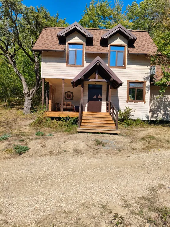 Двухэтажный дом Азазель в лесу