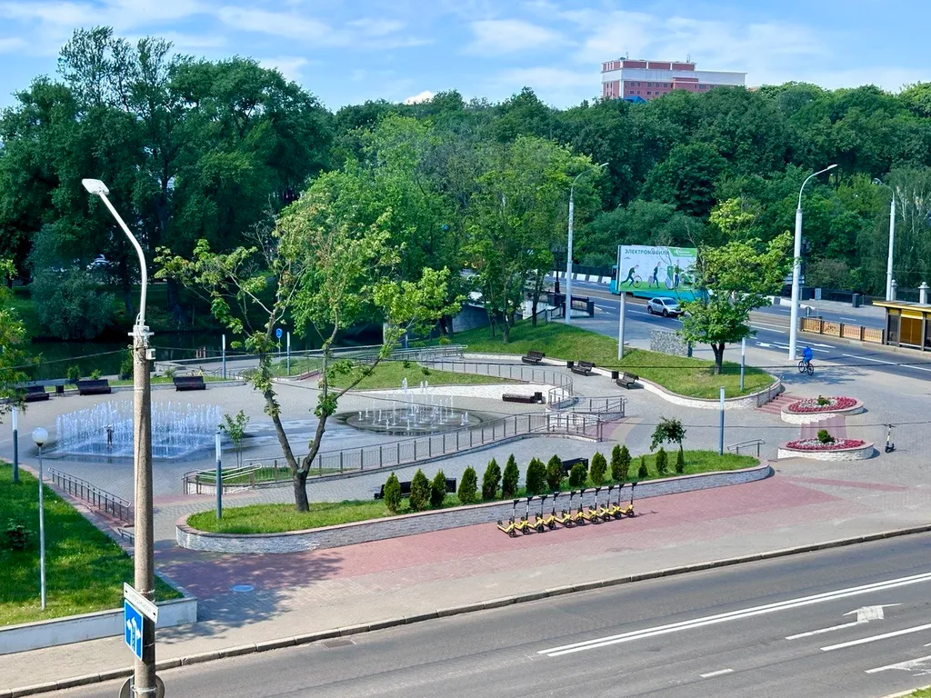 Квартира Уютная квартира в центре города с видом на реку и парк — Минск