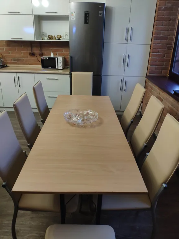 Двухэтажная дача с участком