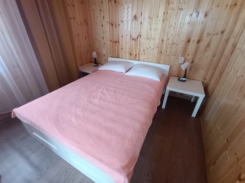 Дом с большой терассой