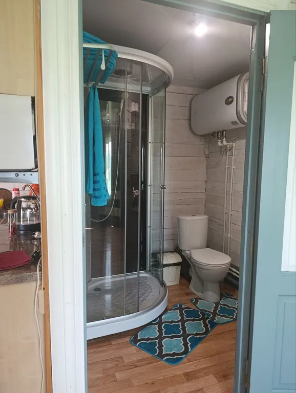 Дом на берегу озера Велье