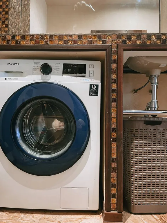 Студия с видом на лес