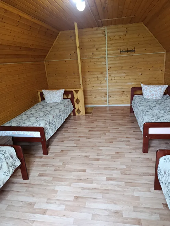 Дом на берегу озера Велье