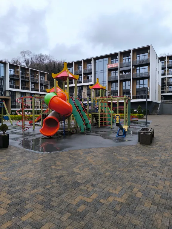 Уютные апартаменты рядом с морем в центре поселка