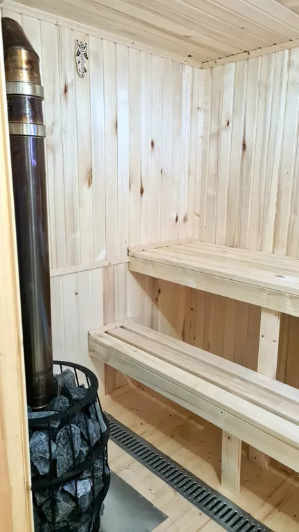 З-комнатный дом У Озера в лесу