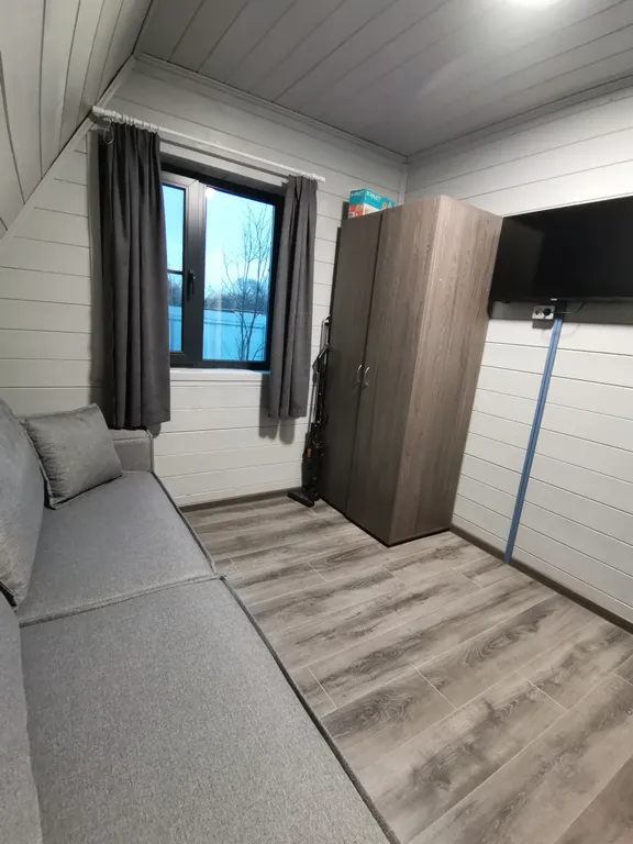 Треугольный дом шалаш в стиле Афрейм