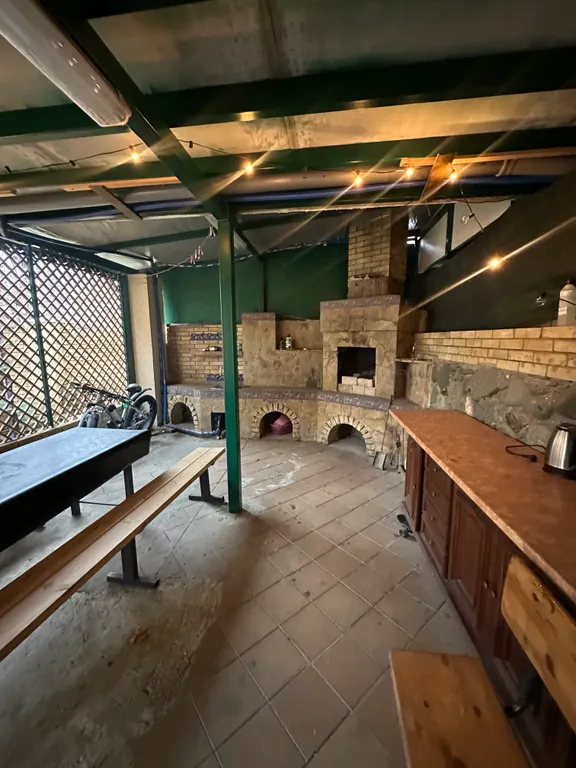 Вилла на первой линии Эсто-садка через дорогу от Горки города