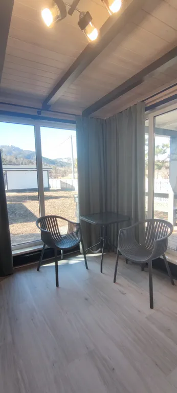 Уютный новый домик с видом на горы