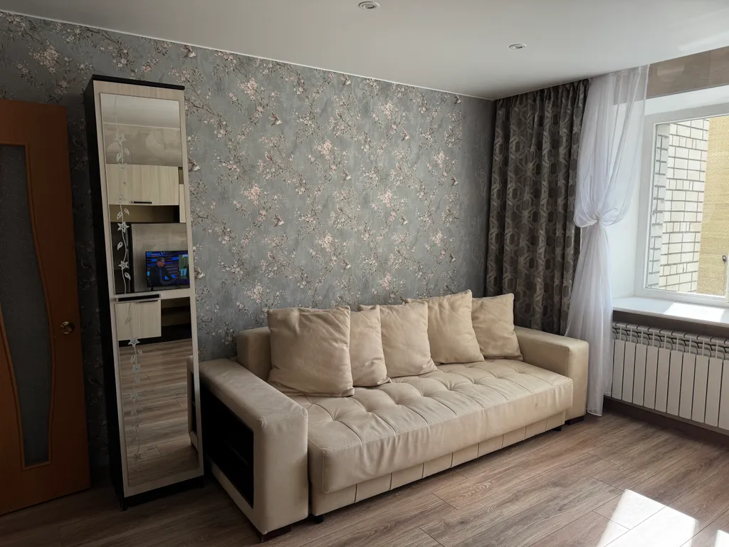 Чистая квартира с хорошим расположением — аренда посуточно в Вологда