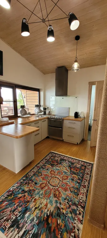 Уютный коттедж у реки