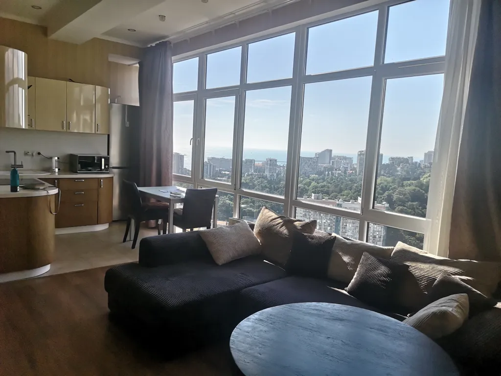 3-комнатная Квартира — аренда посуточно в Сочи