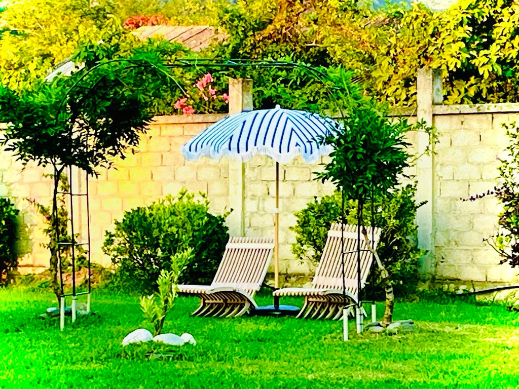 Полулюкс с балконом-террасой и панорамным видом на горы