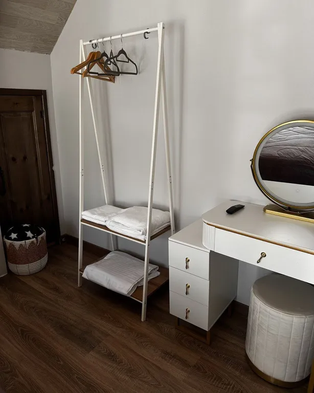 Коттедж с апартаментами DEMAAR Dombay