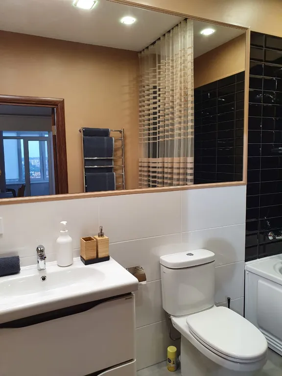 Квартира студия с оригинальным дизайнерским ремонтом