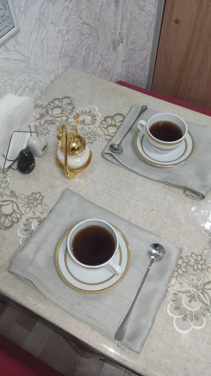 Около Нарзанной галереи и санатория Луч