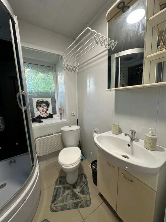 Уютный домик в центре города у моря