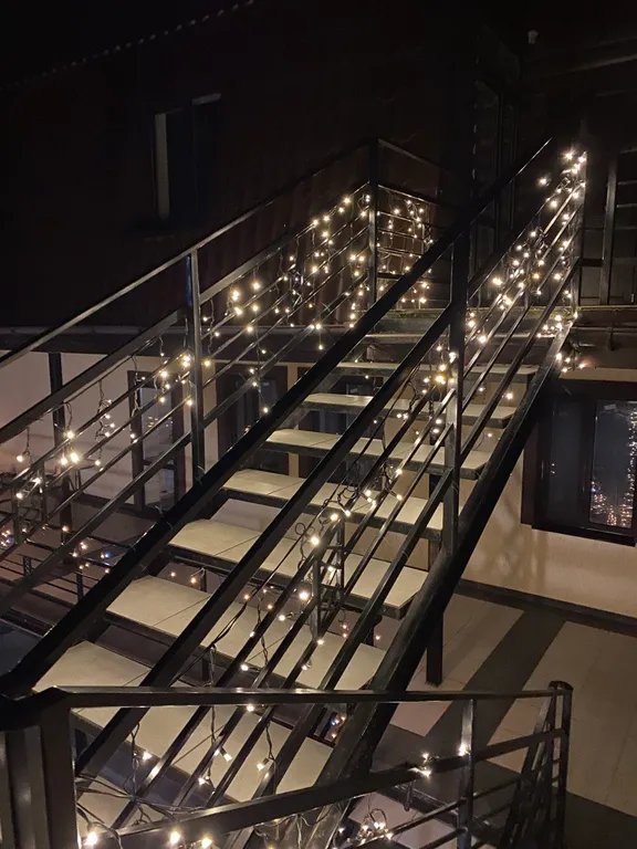 Двухместный люкс с парящей кроватью и балконом