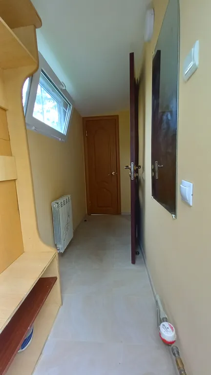 Уютный домик с местом для велосипеда