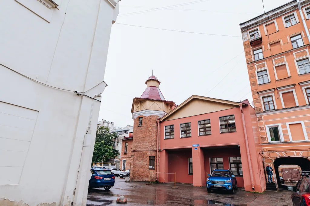 Квартира 3-комнатная квартира с новой мебелью и техникой в историческом центре — Санкт-Петербург