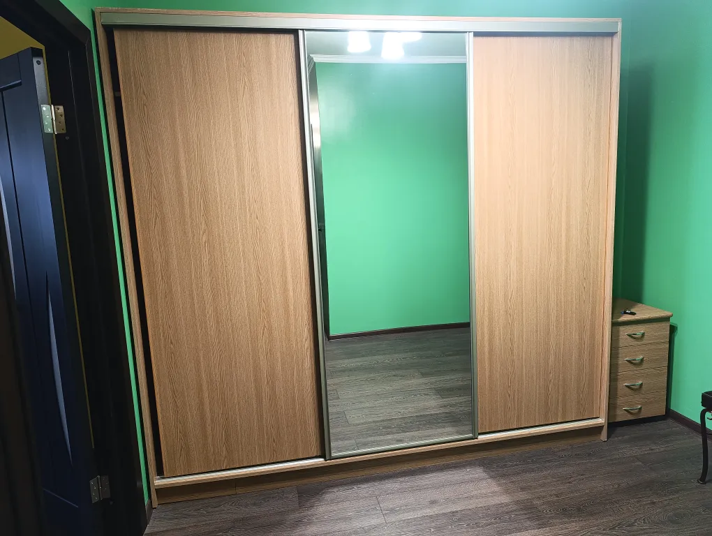 Просторная квартира в центре города с видом на ТЦ Old City