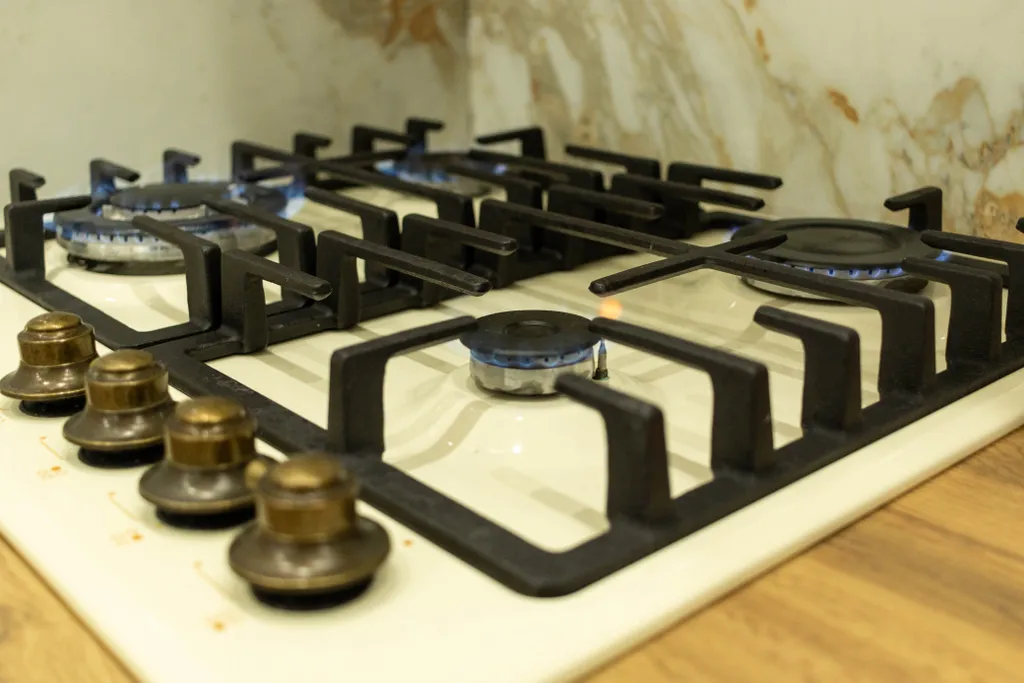 Двухкомнатная апартаменты   с теплым бассейном  у моря.