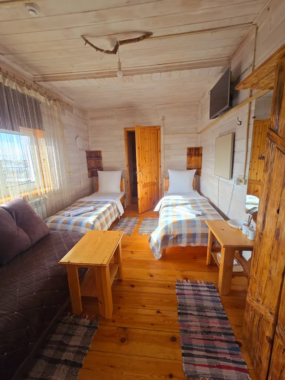 Квартира Уютная комната с собственным душем и туалетом — аренда посуточно в Хужир (Ольхон)