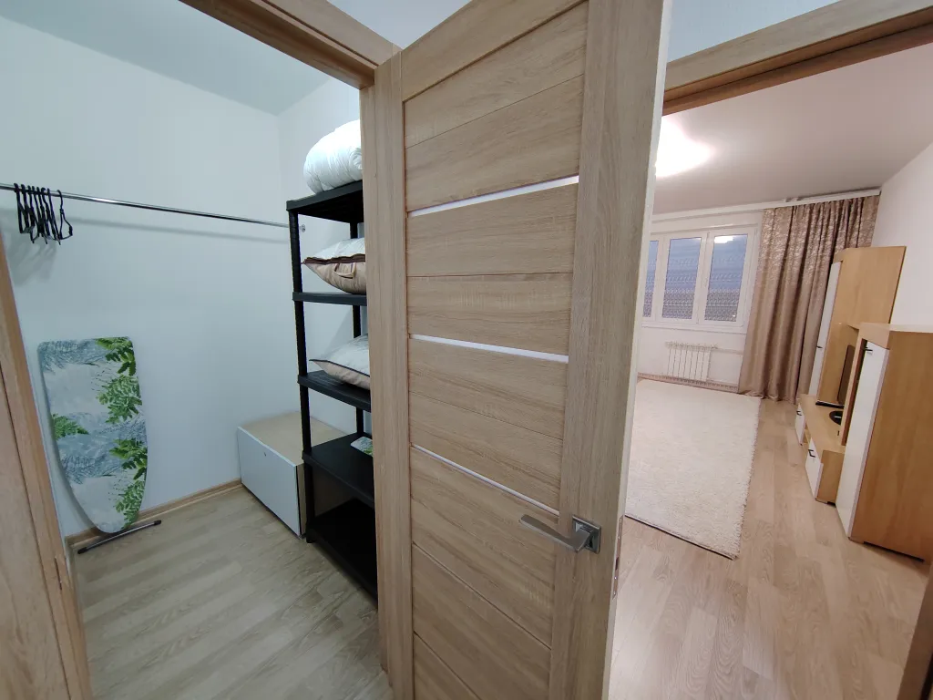 Квартира Балкон с панорамными окнами, Хрустальный 18 этаж День и Ночь — аренда посуточно в Калуга