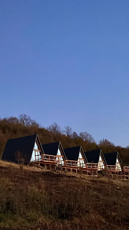 Новый глэмпинг в горах с панорамным видом на олимпийский парк