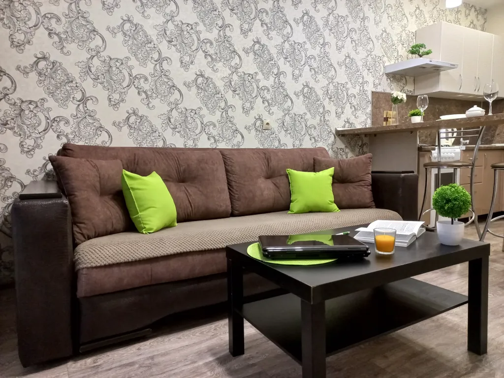 Евродвушка с панорамным остеклением рядом с зоопарком