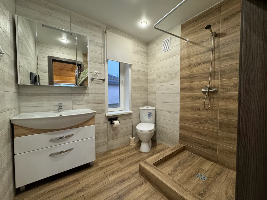 Дом на берегу озера в Карелии