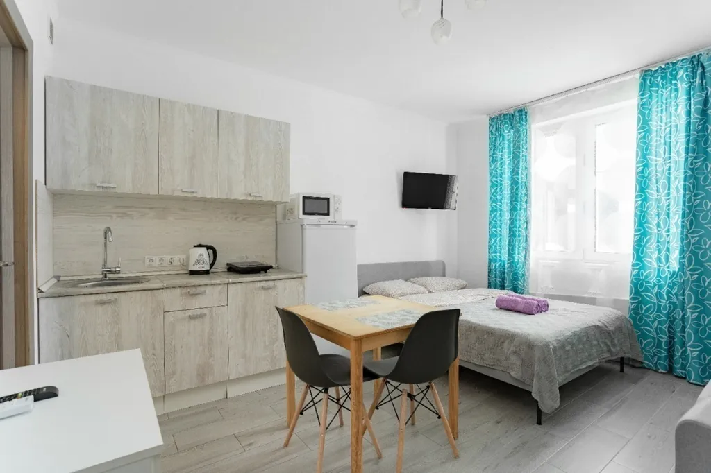 Стильная студия возле Таможенной академии