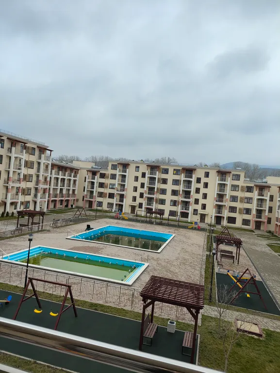 Уютная квартира в предгорье - окна на бассейн