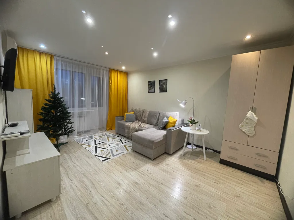 Просторная трешка в самом центре