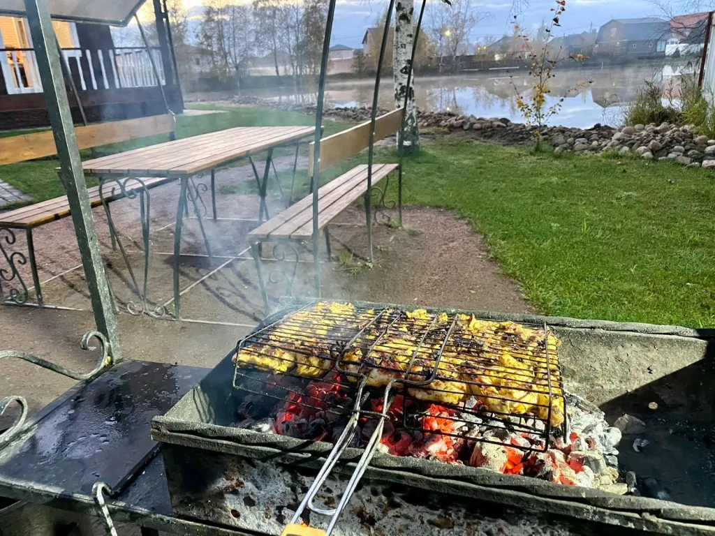 Дом на озере с сауной